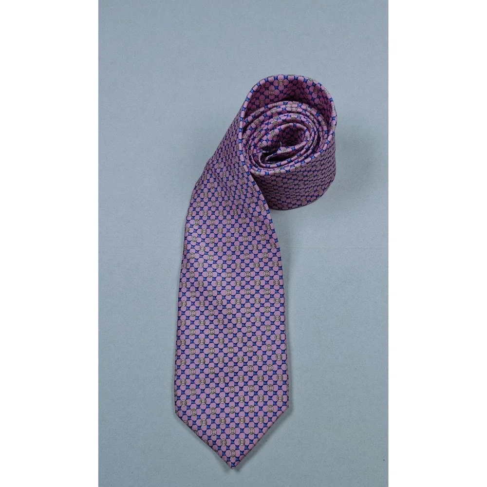 Brooks Brothers silk tie Pink With geometric pattern‎ Made In USA